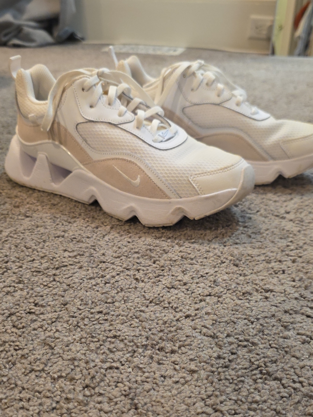 Nike ryz 365 II, Women’s  Sneakers - White/Cream